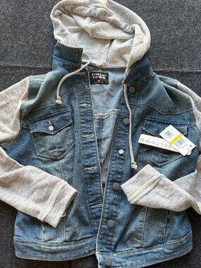 Tinseltown Hooded Denim Jacket Juniors M NWT